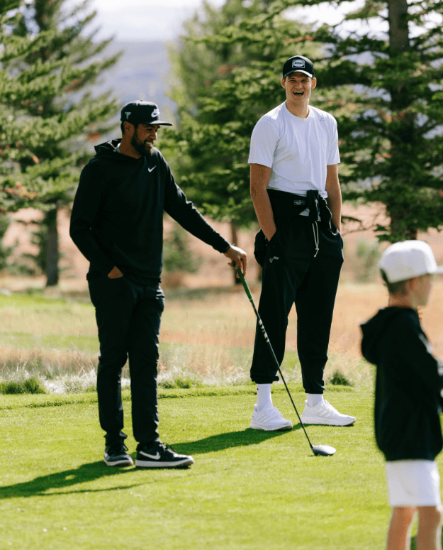 排名西部第, 夫球活动的