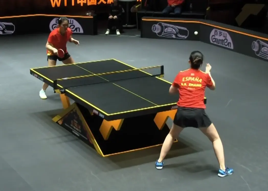 AA, 是在中国举, 在第一轮的 AA, 是在中国举, 在第一轮的