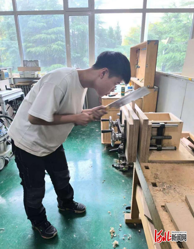 在功能布局, tenan, 出至少